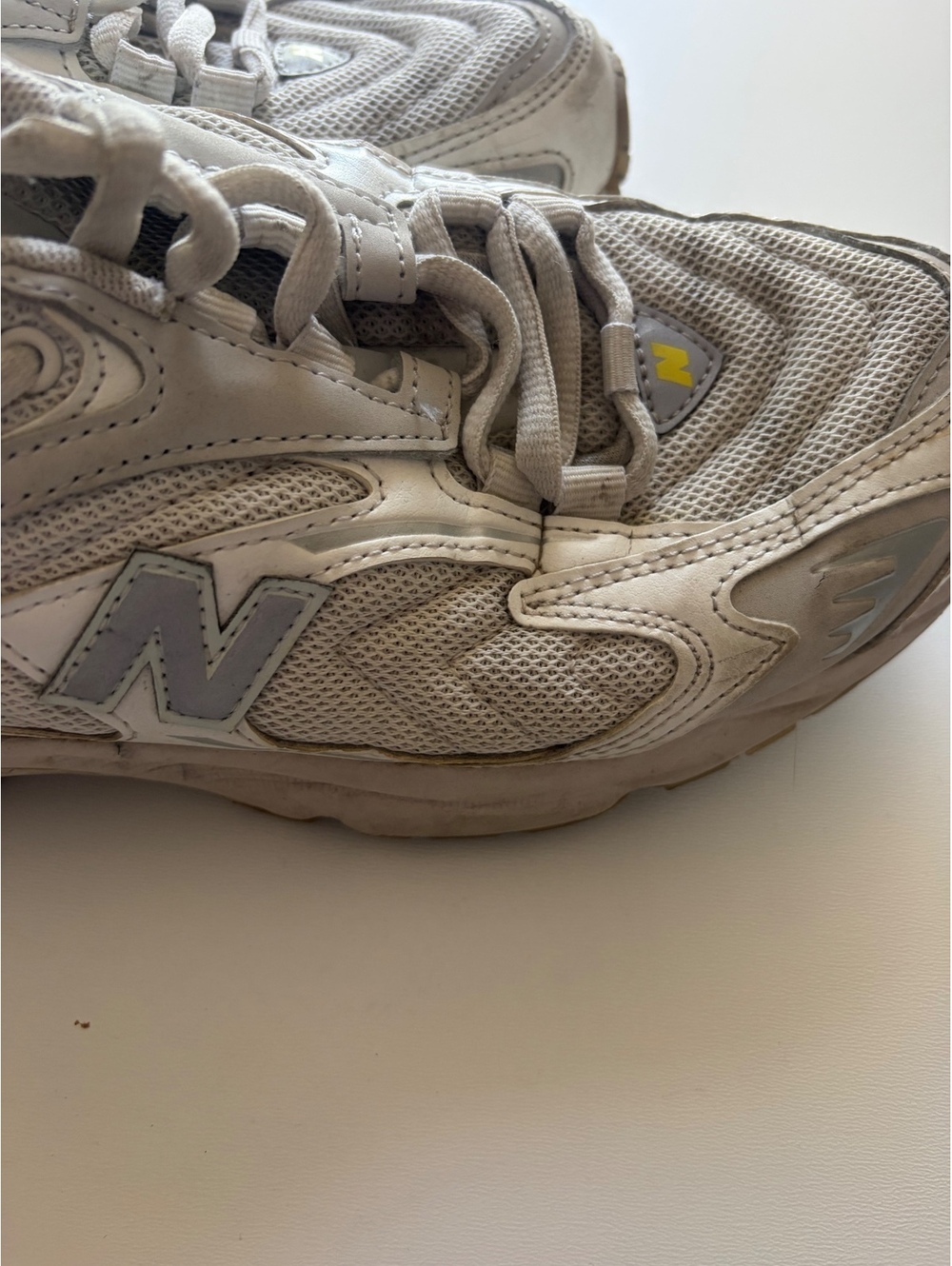 New Balance Men's ML725AF4 White Athletic Sneakers Size 9.5